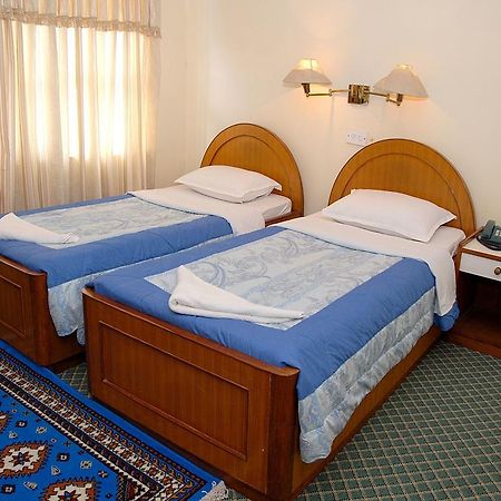 Hotel Blue Heaven Pokhara Buitenkant foto
